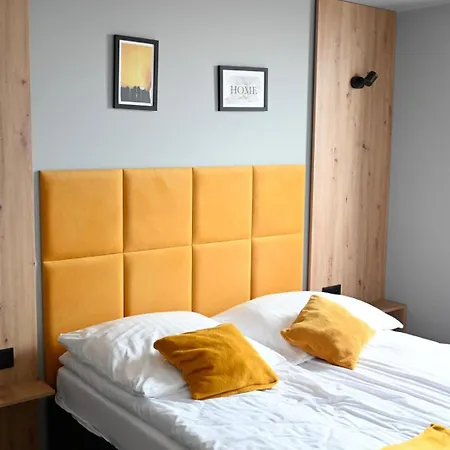 Apartament No82 Yellow Holiday Home Zator Exterior photo
