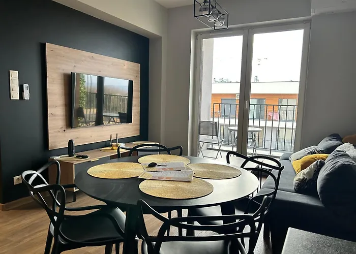 Apartament No82 Yellow Holiday Home Zator