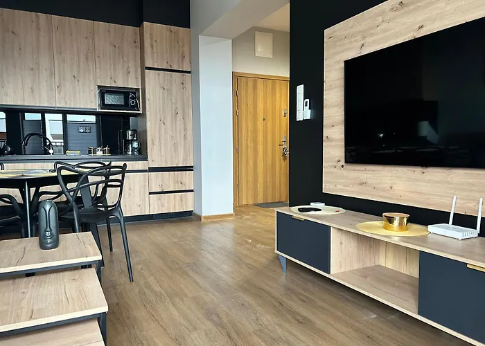 Apartament No82 Yellow Holiday Home Zator