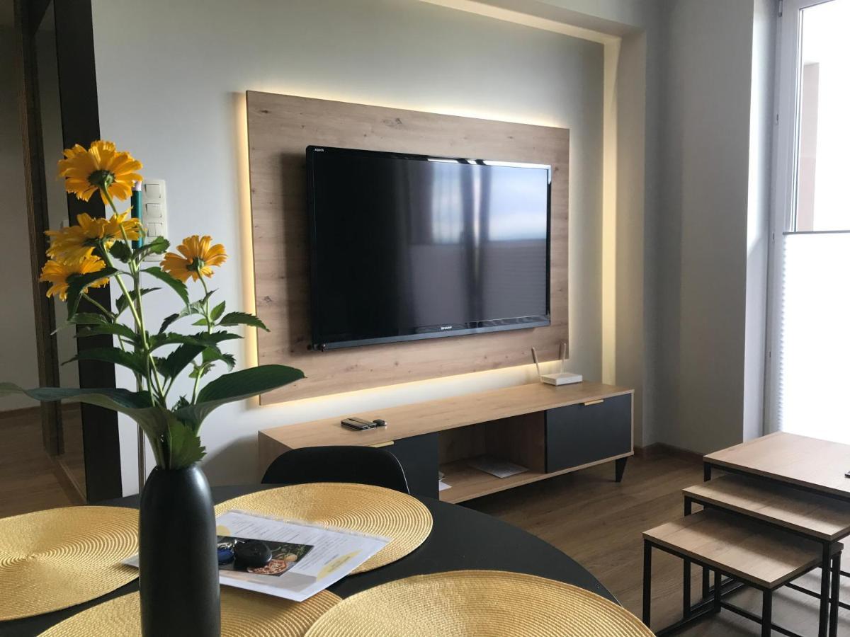 No82 Yellow Apartment